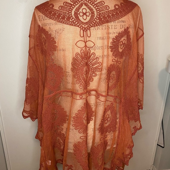 Sheer rustic orange shawl - Picture 3 of 5